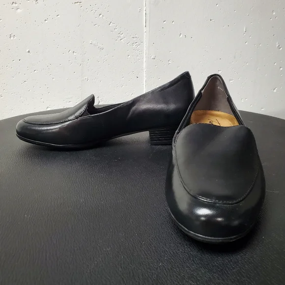 Trotters Women's Black Leather Loafers NWOT Sz 6.5 - Picture 4 of 11